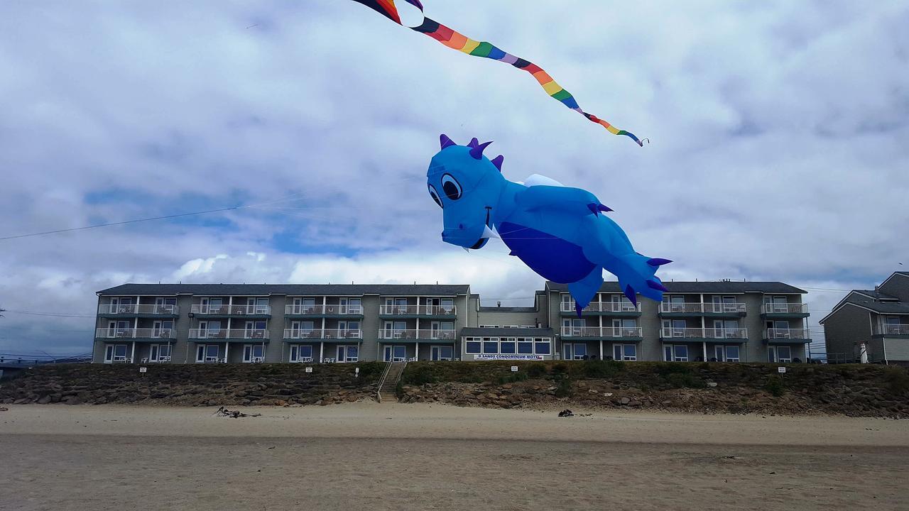 D Sands Condominium Motel Lincoln City Exterior photo